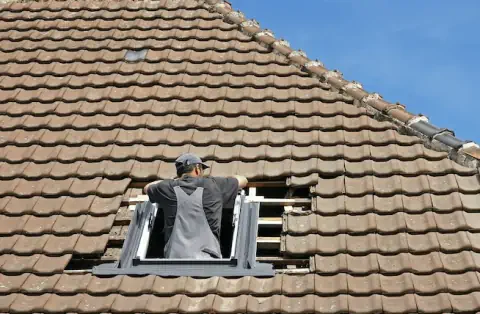 Pose de velux - Marcillé-Robert